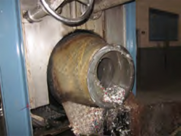 Slag discharge drum screen